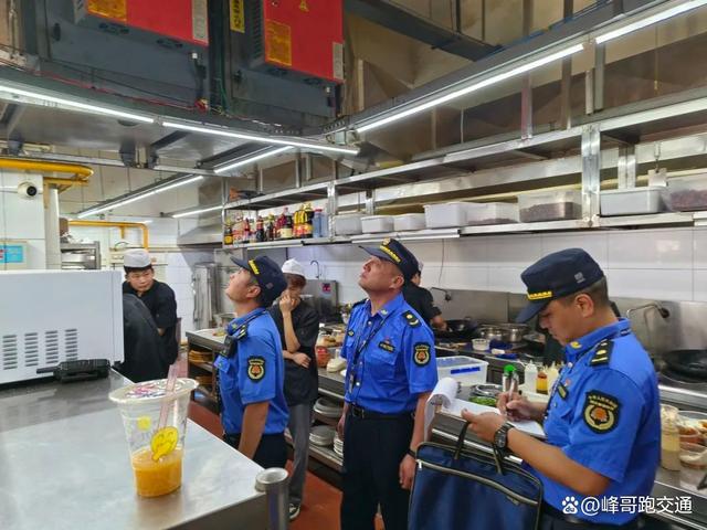 尊龙人生就是博d88淮阳区城市管理局持续开展餐饮油烟治理专项整治行动